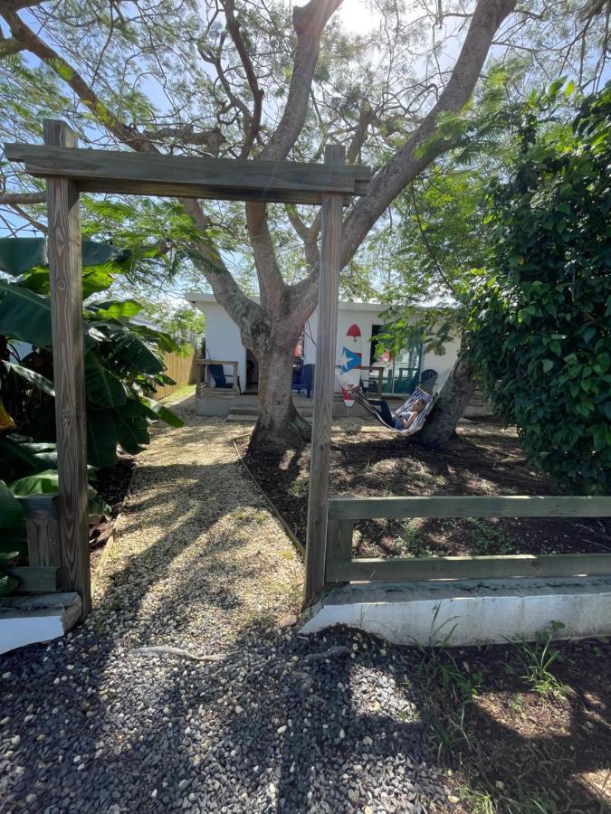 Las Olas Beach Apartments Arecibo Exterior photo