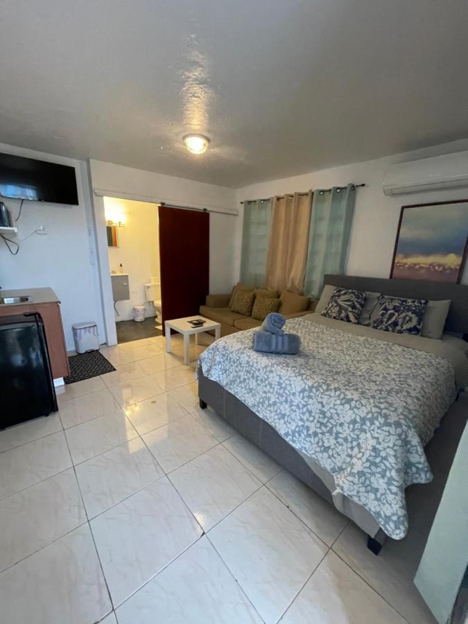 Las Olas Beach Apartments Arecibo Exterior photo
